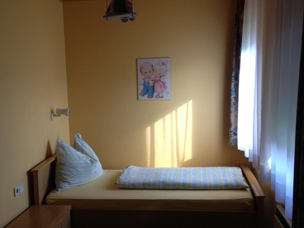 Pension Seerose Drobollach am Faakersee Zimmer foto