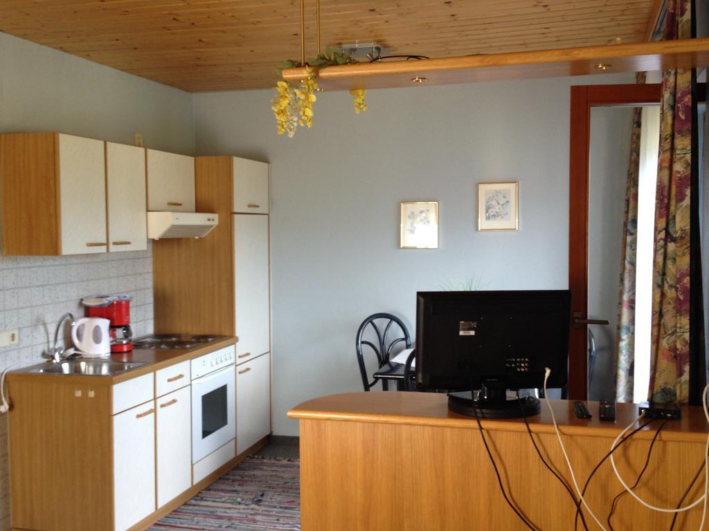 Pension Seerose Drobollach am Faakersee Zimmer foto